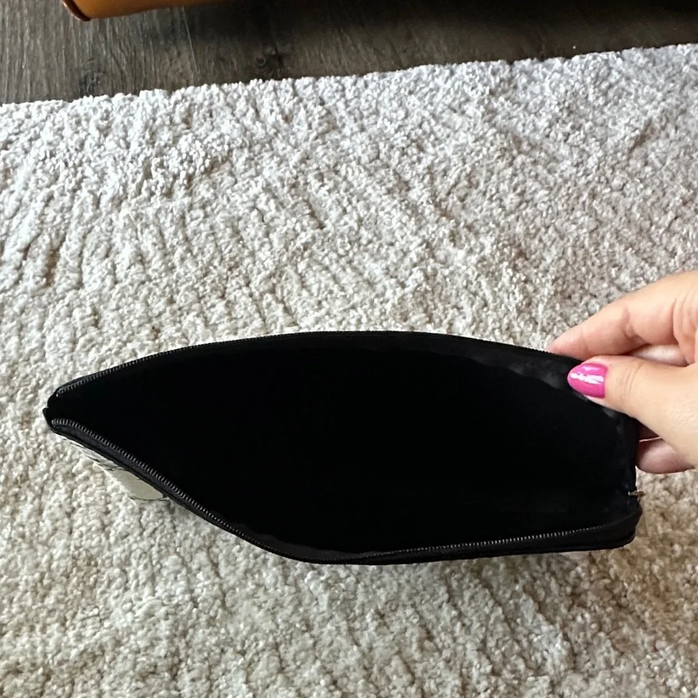 Estée Lauder cosmetic bag
